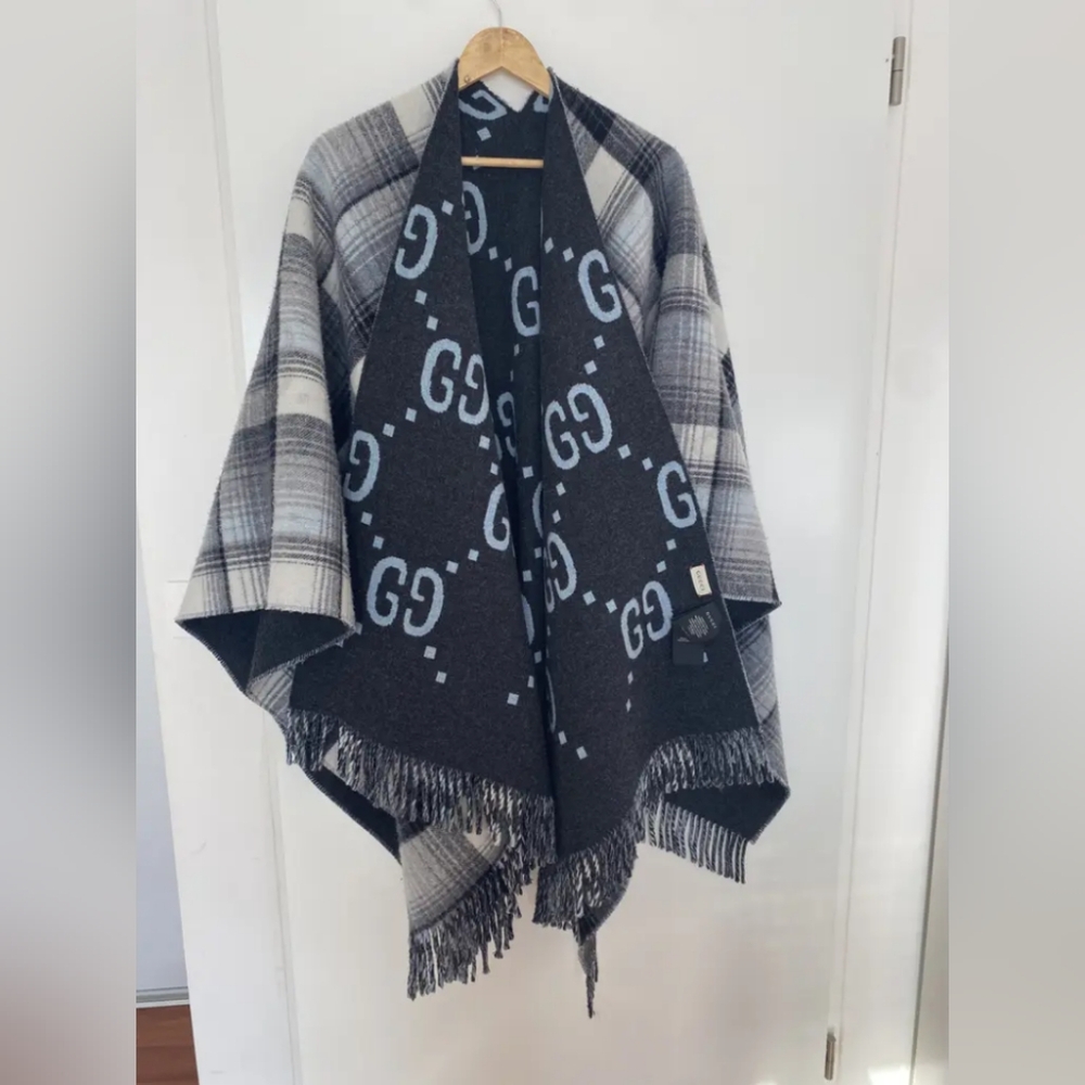 Gucci Reversible GG Wool Cape